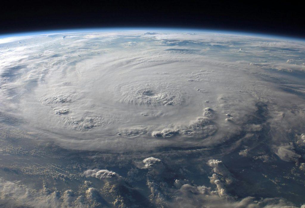 Power outage hurricane preparedness - Consult Phaselectric.com.