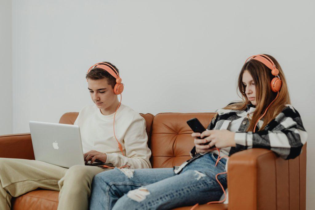 Keeping devices powered - Consult Phaselectric.com. 