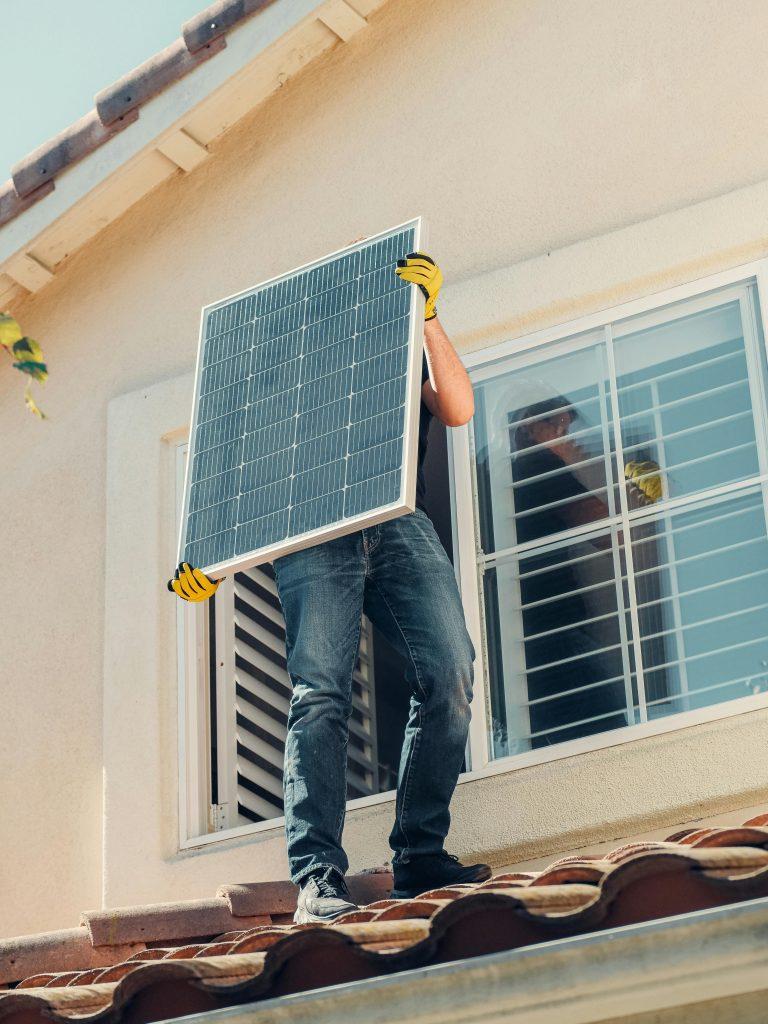 Professional solar panel installation in Los Angeles - Contact Phase Electric. 