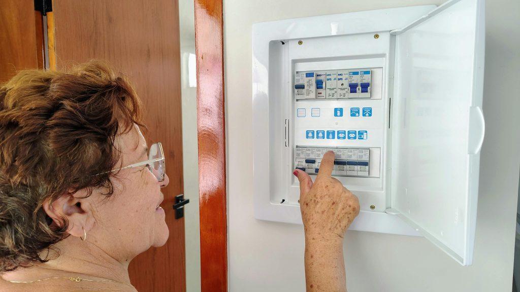 Home Circuit breaker Care - Contact Phase Electric.